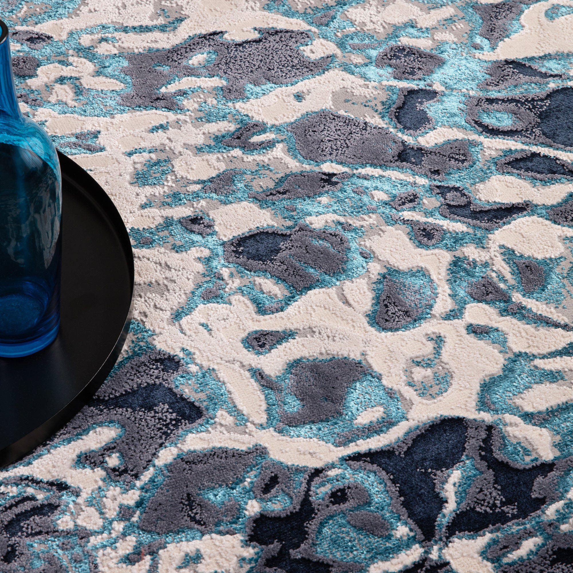Aurora Foam Metallic Blue Rug AU21
