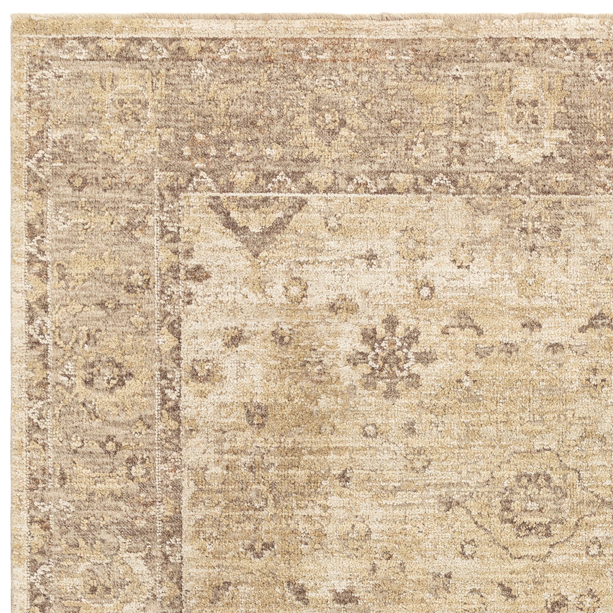 Heriz HE05 Ornate Beige Rug