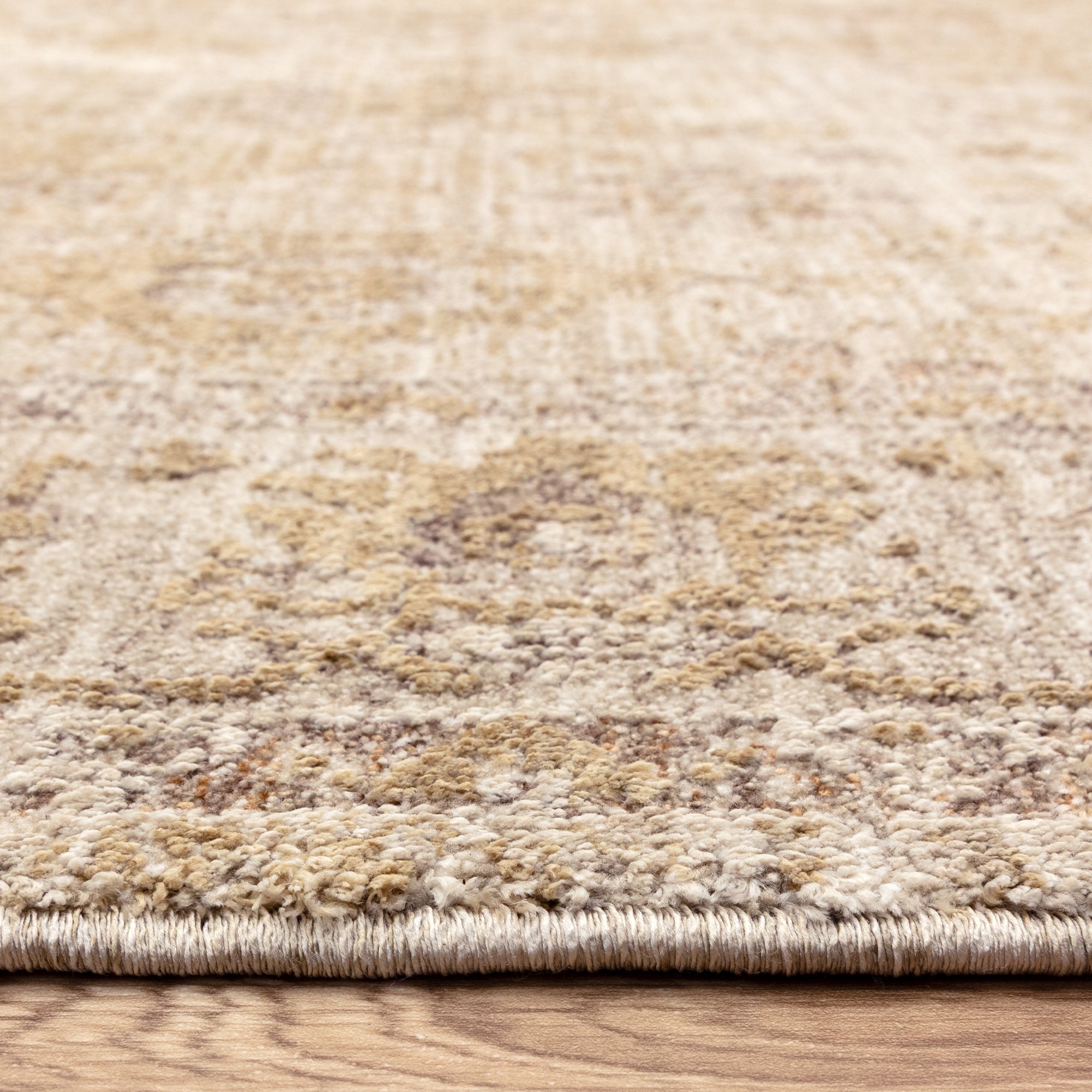 Heriz HE05 Ornate Beige Rug
