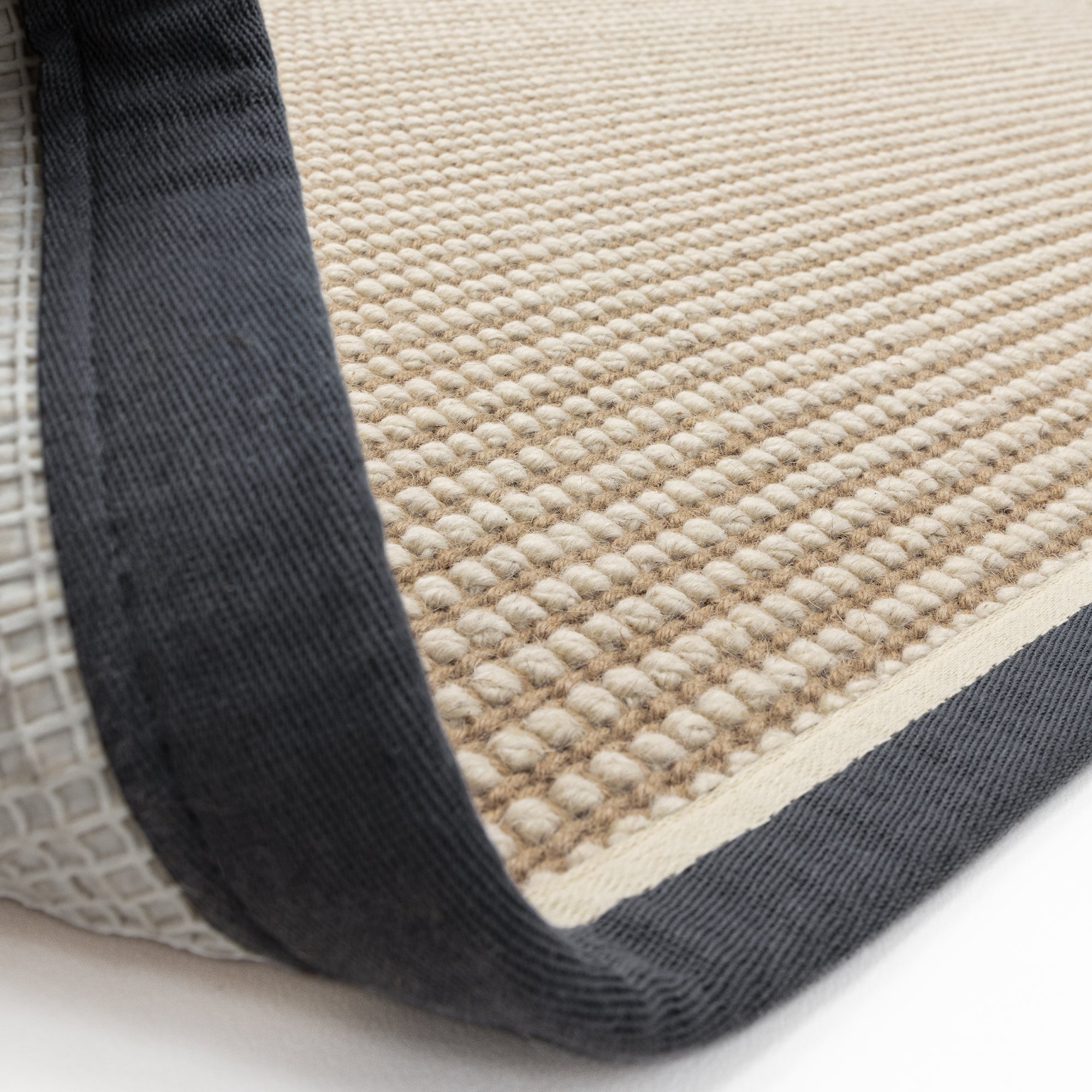 Alfombra Korra Loop Pizarra Crema