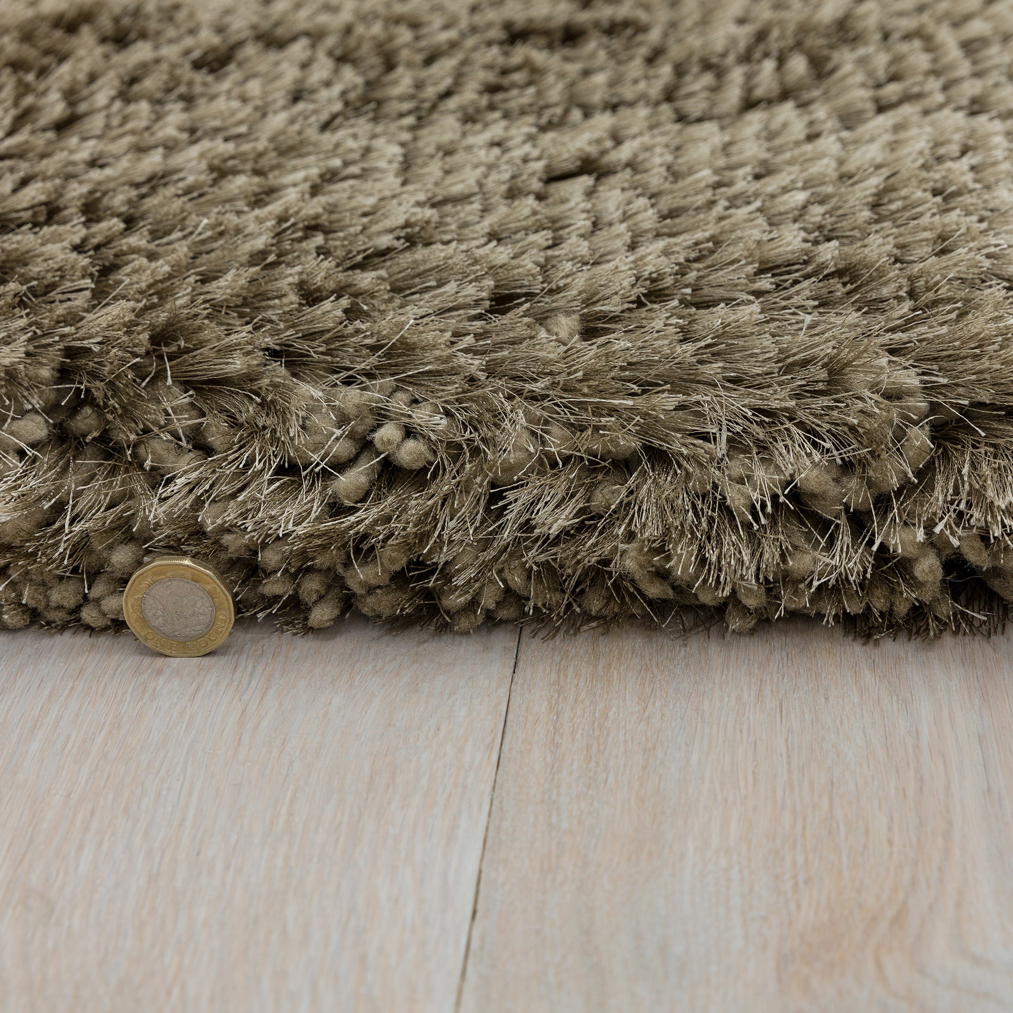 Alfombra Plush topo
