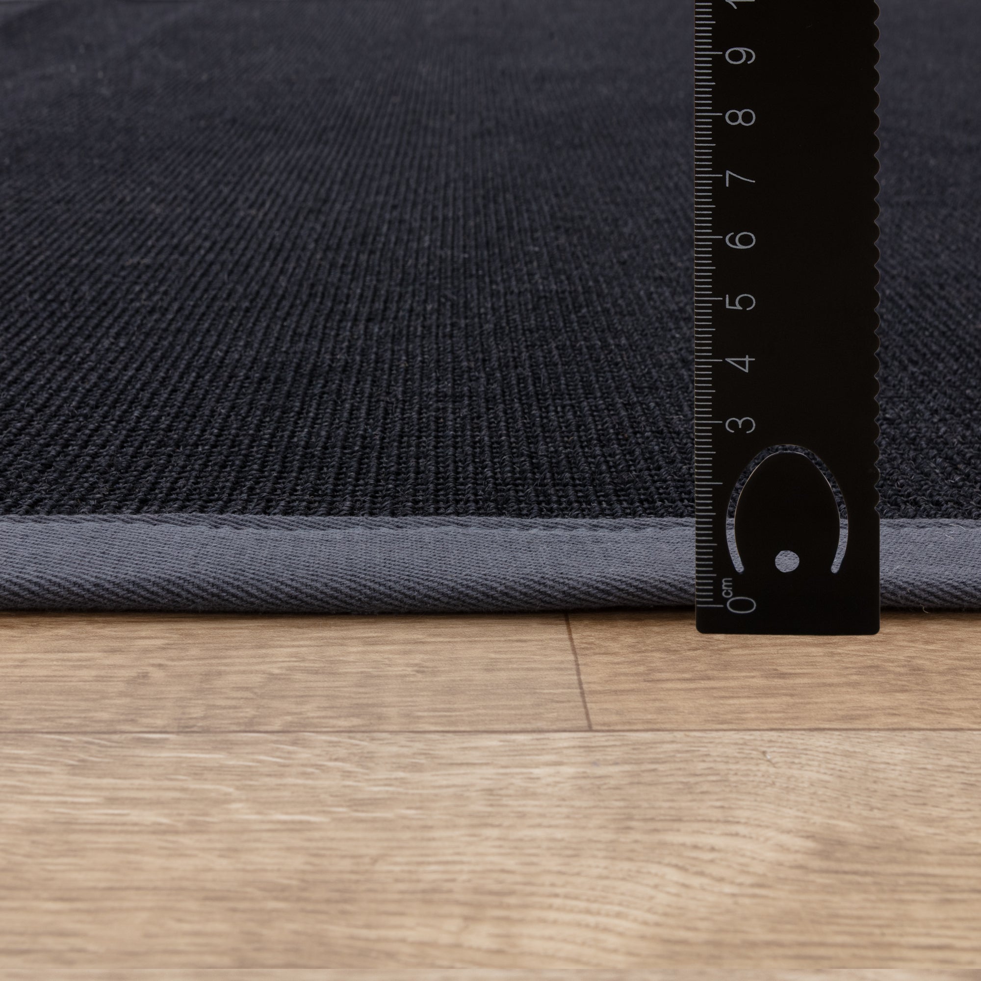 Alfombra Sisal Negro/Gris con Borde