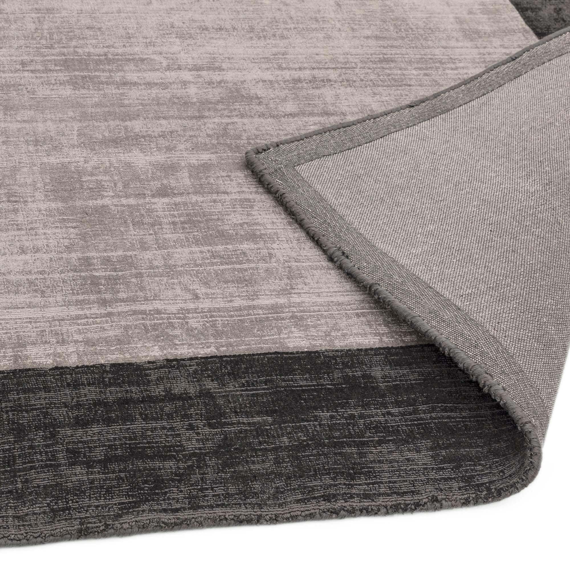 Blade Border Charcoal / Silver Rug