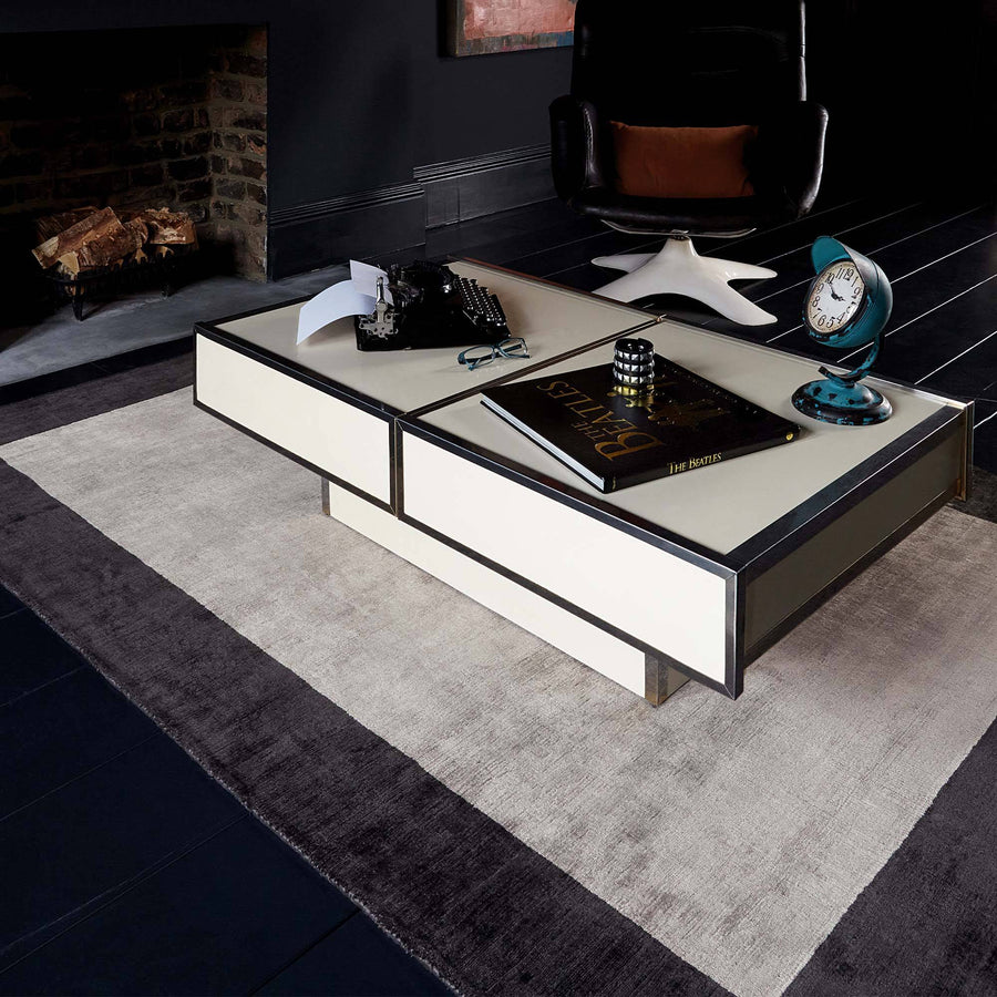 Blade Border Charcoal / Silver Rug