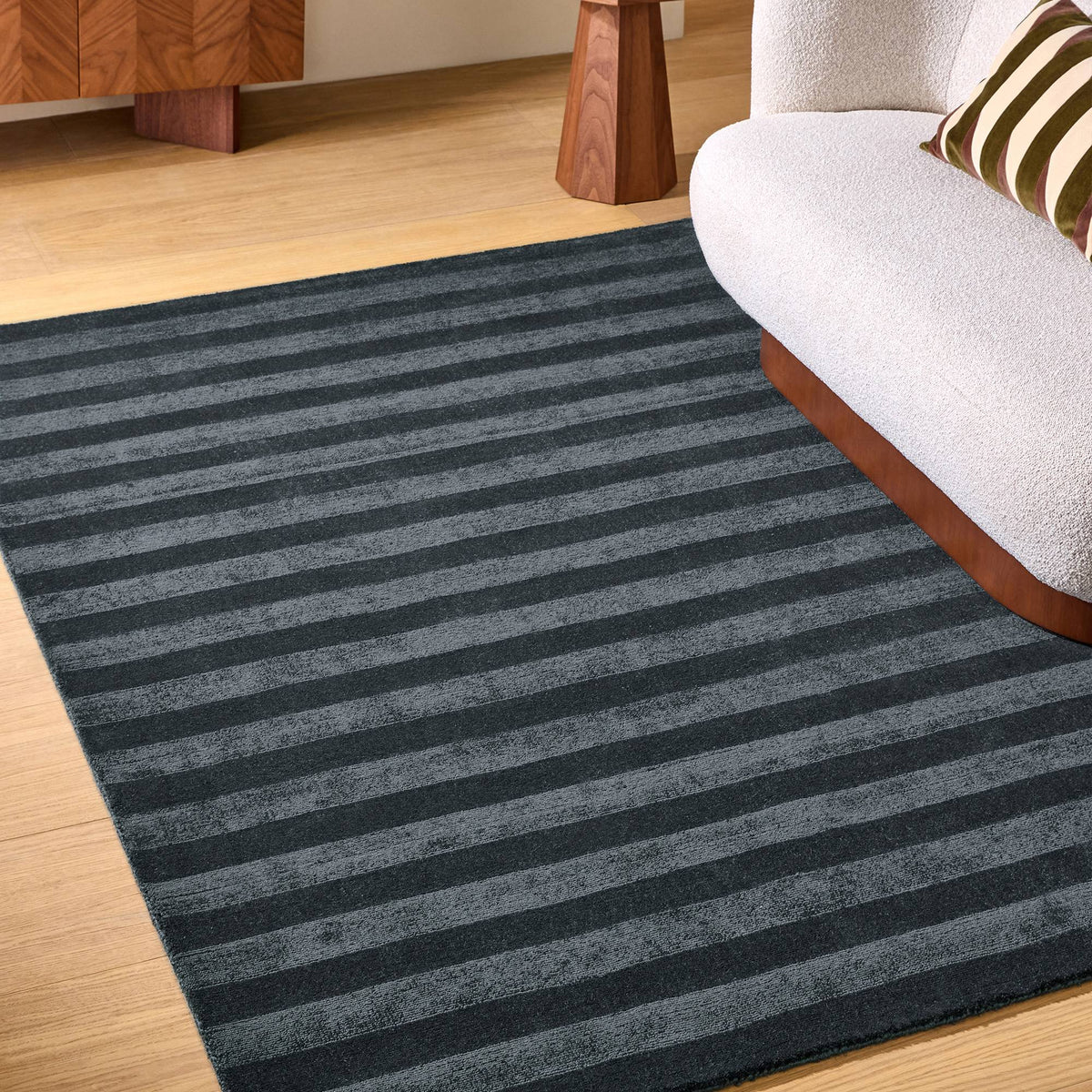 Tapis MADE Connor Bleu Pétrole