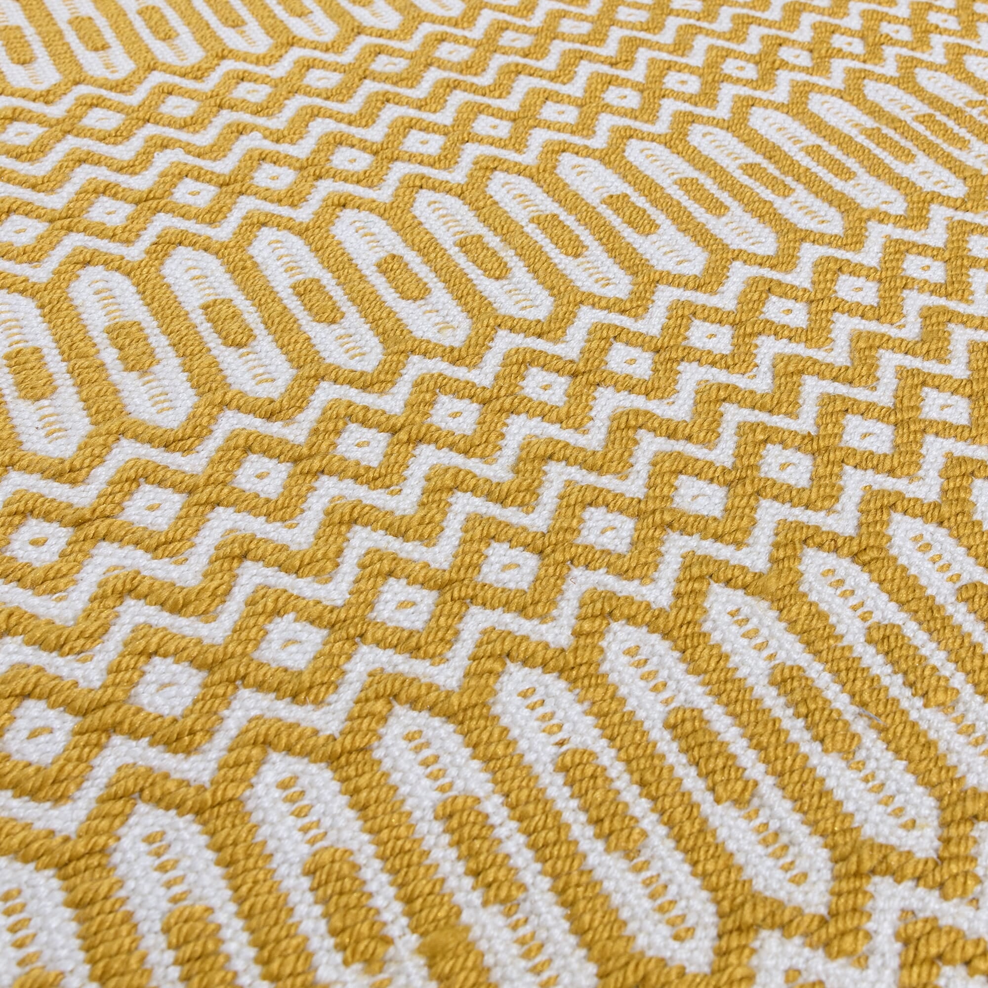 Alfombra Halsey Mostaza Interior/Exterior  