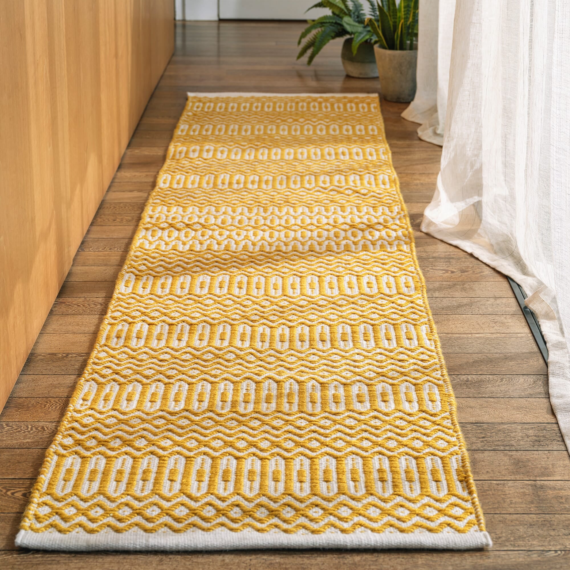 Alfombra Halsey Mostaza Interior/Exterior  