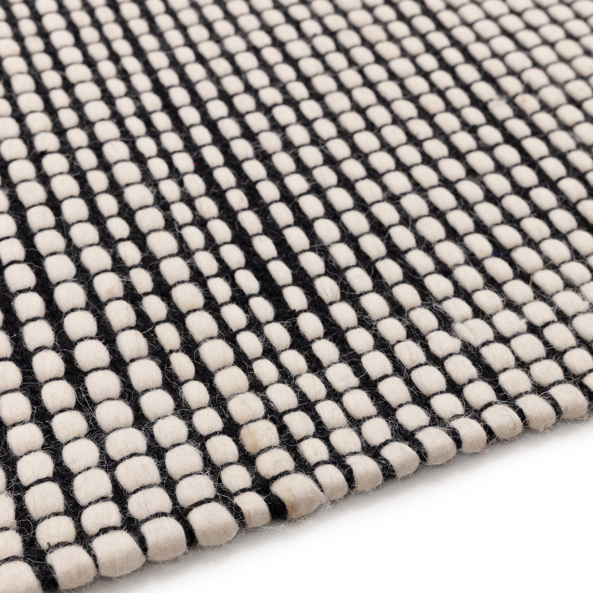 Alfombra MADE Mac Bobble Monocromo