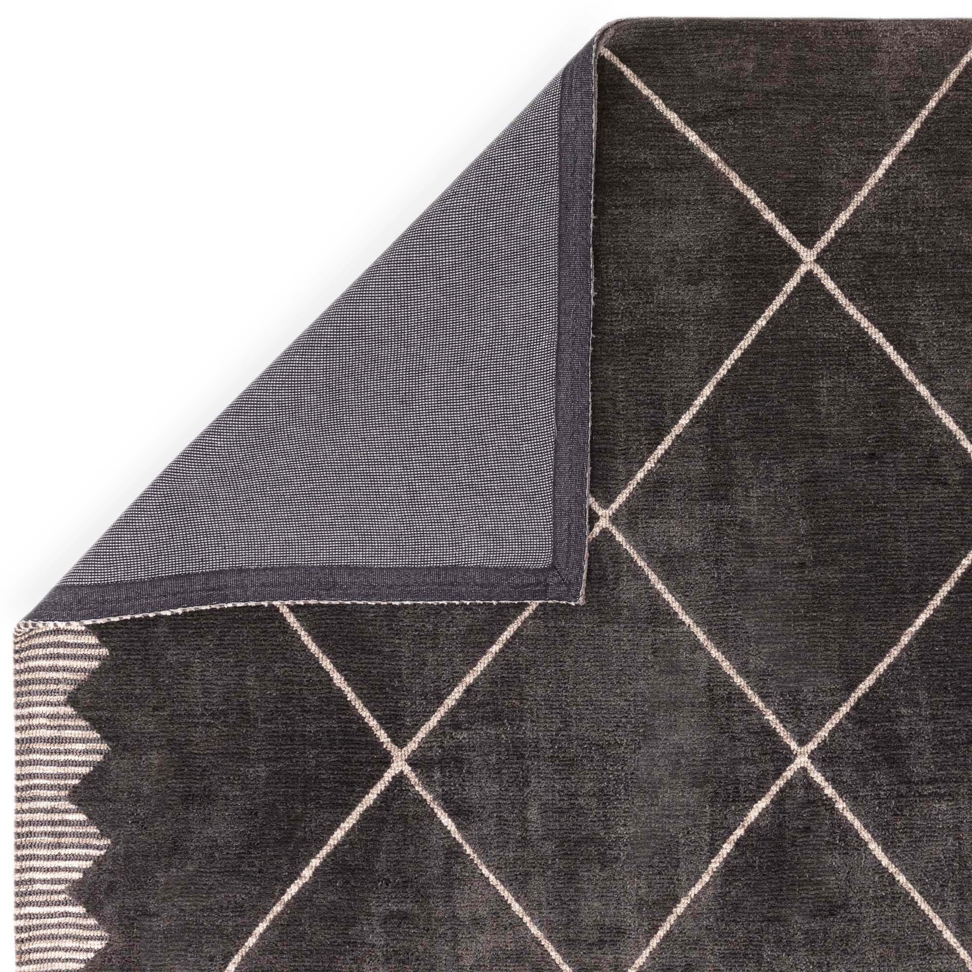 Mason Diamond Black Rug