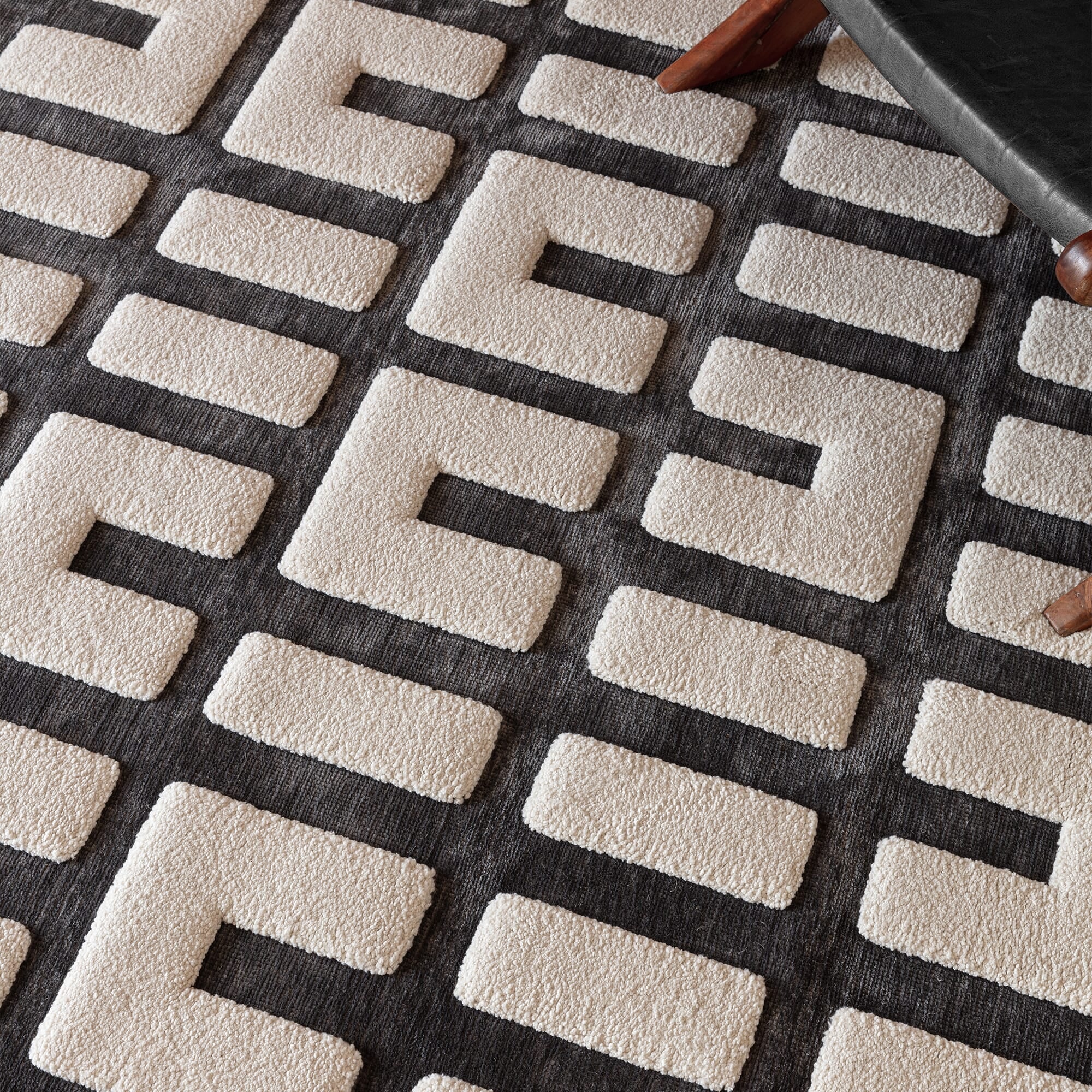 Valley Charcoal/Ivory Junction Rug