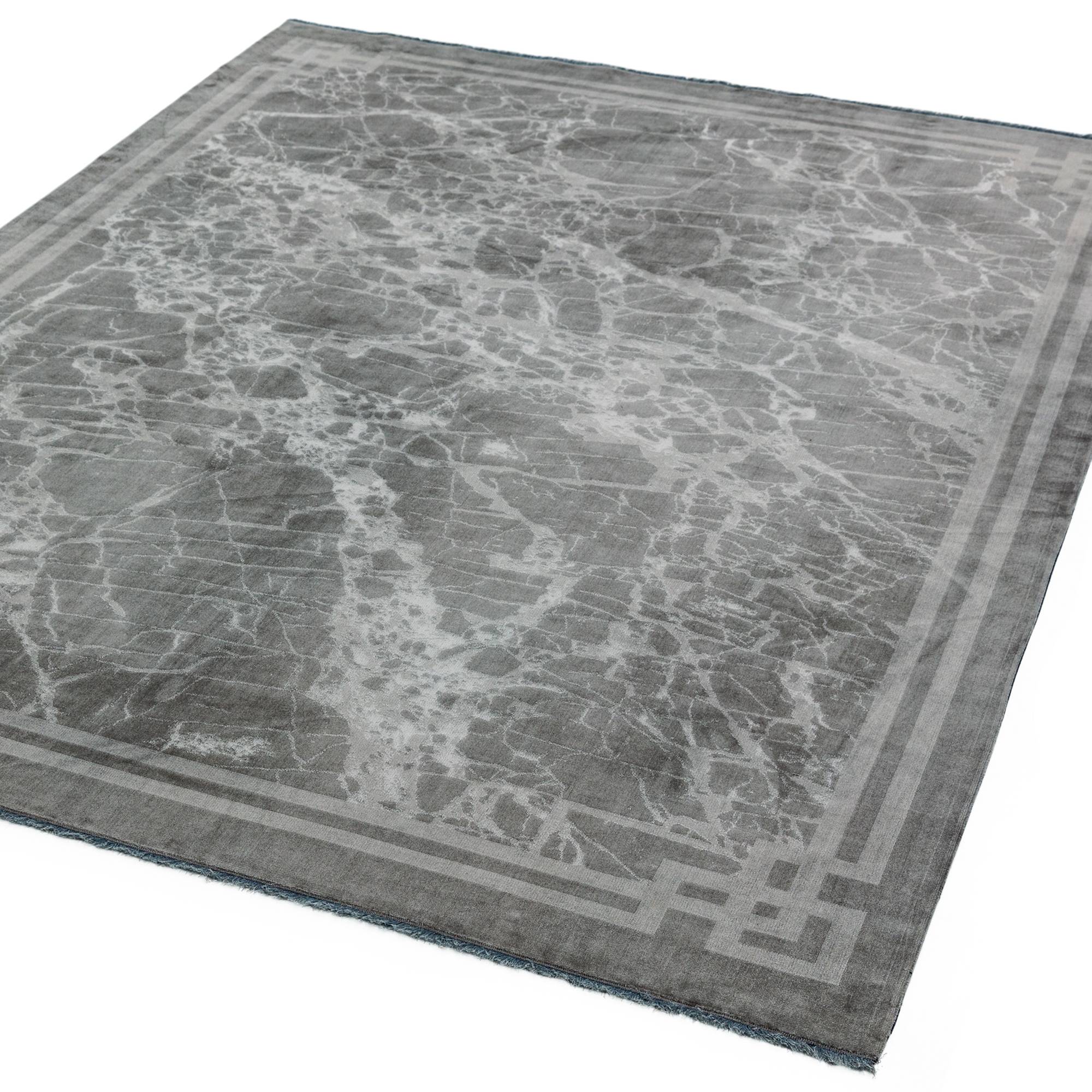 Zehraya Silver Border Rug ZE04